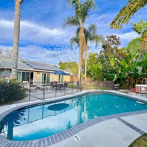 Rainforest 4 Bedroom Poolspa Walk2disneyland , Anaheim United States